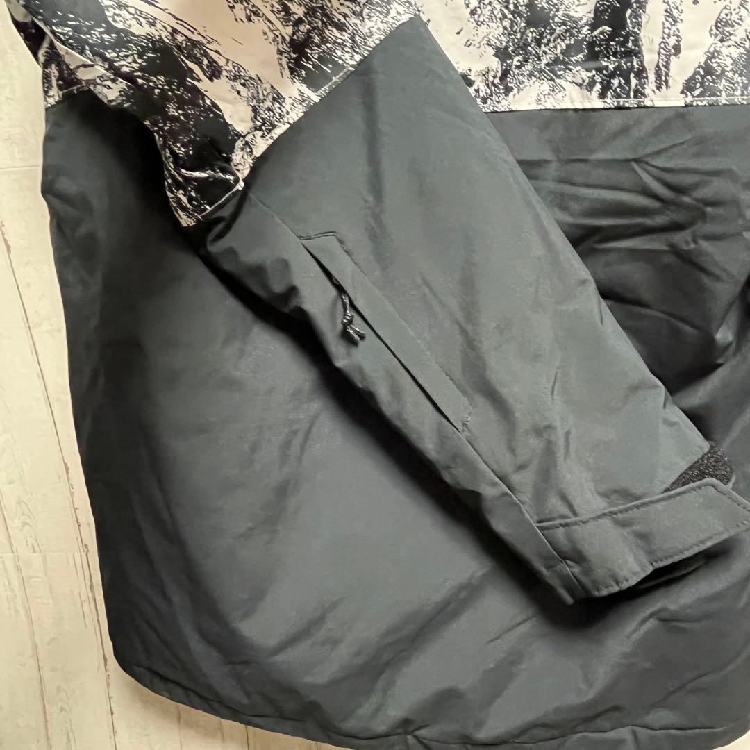 Columbia スノーボードジャケット 白/黒