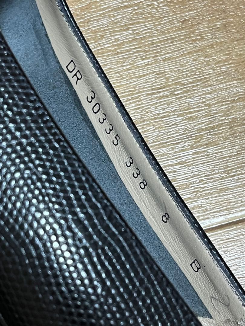 フェラガモ パンプス 黒 リボン ゴールド金具 8B イタリア製