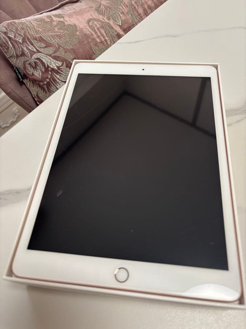 Apple iPad (第7世代) 32GB⭐︎Wi-Fiモデル⭐︎本体