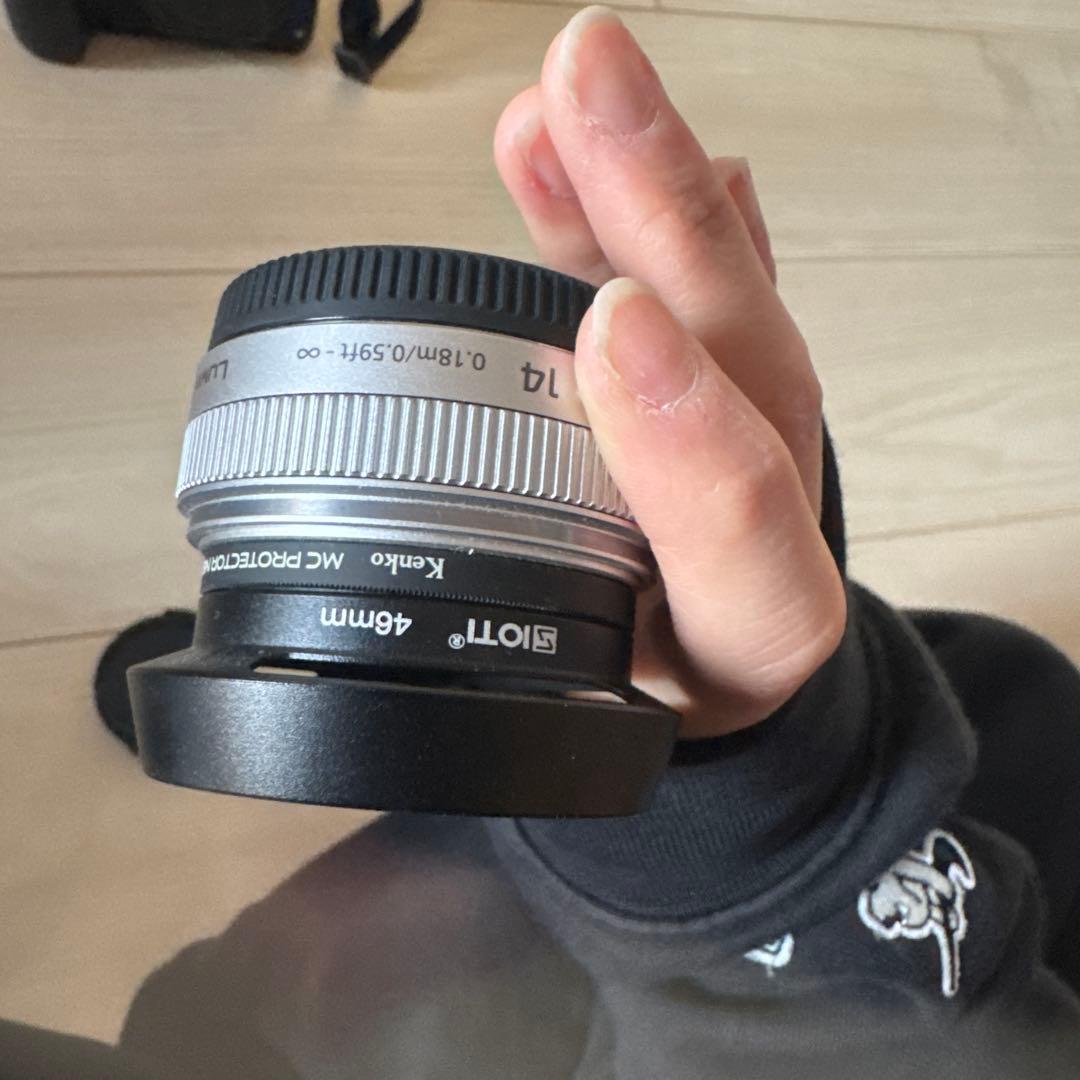 LUMIX GH4 デジタル一眼レフカメラ ＋ LUMIX レンズ付き