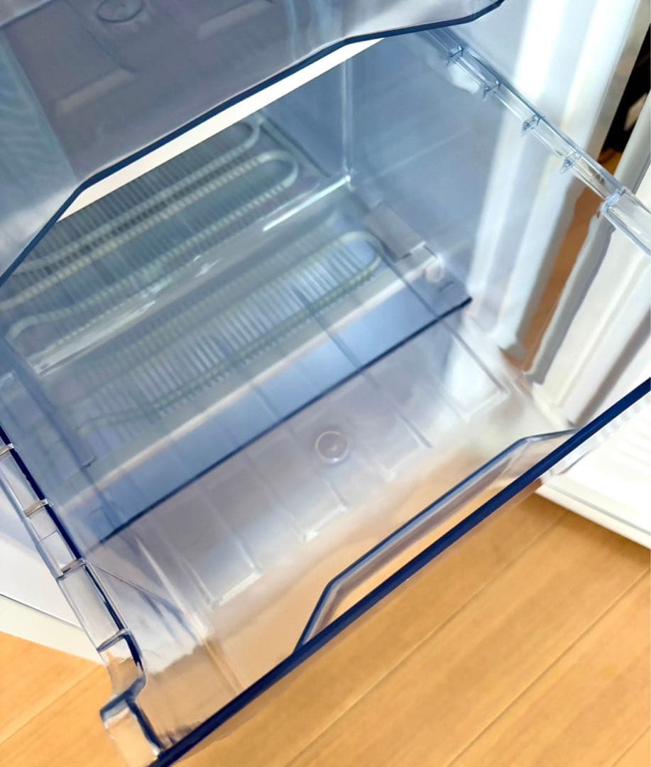 ⚫️配送設置無料！アイリスオーヤマ ノンフロン冷凍庫 60L IUSD-6B-W