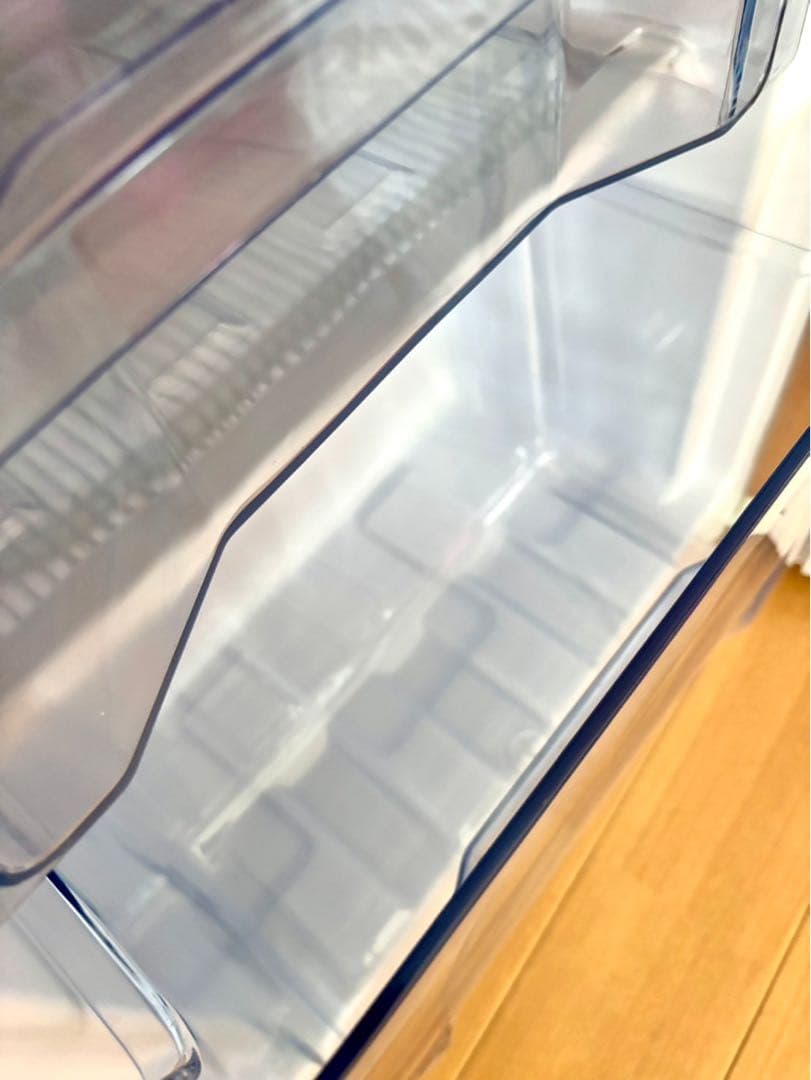 ⚫️配送設置無料！アイリスオーヤマ ノンフロン冷凍庫 60L IUSD-6B-W