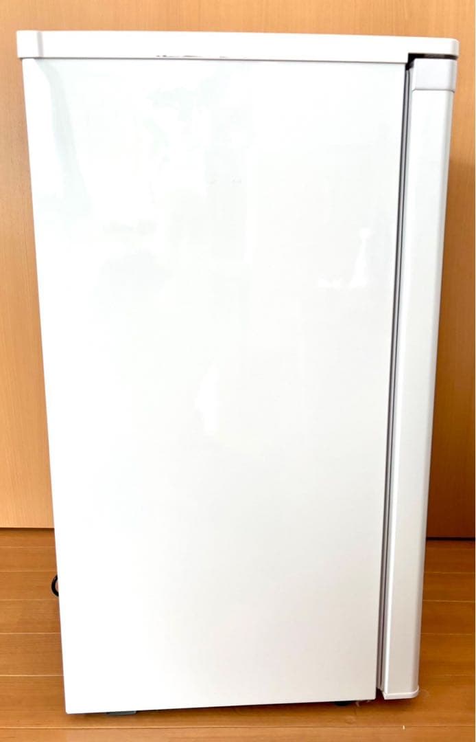 ⚫️配送設置無料！アイリスオーヤマ ノンフロン冷凍庫 60L IUSD-6B-W