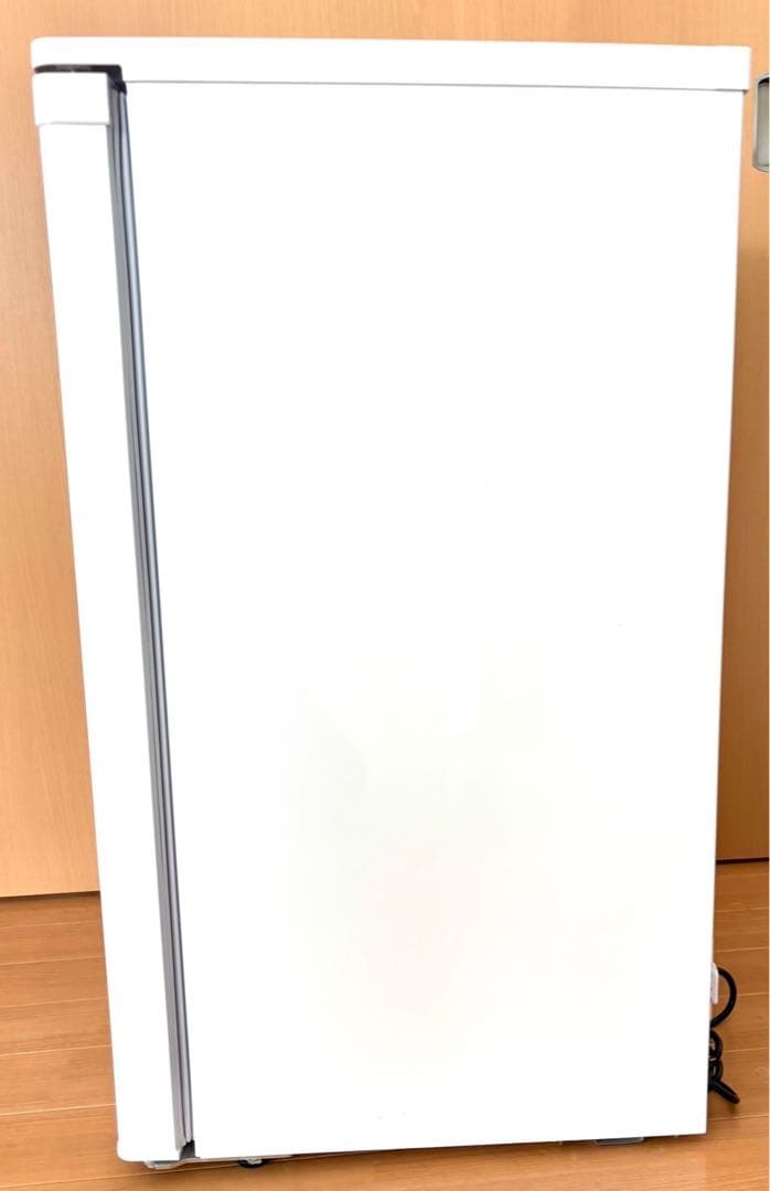 ⚫️配送設置無料！アイリスオーヤマ ノンフロン冷凍庫 60L IUSD-6B-W