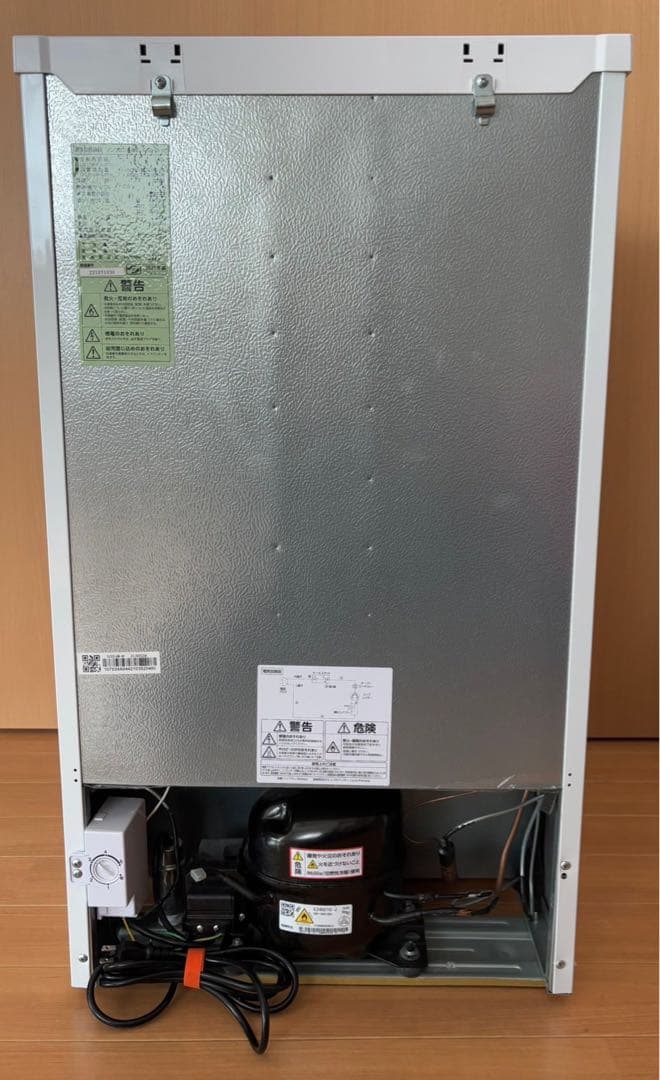 ⚫️配送設置無料！アイリスオーヤマ ノンフロン冷凍庫 60L IUSD-6B-W