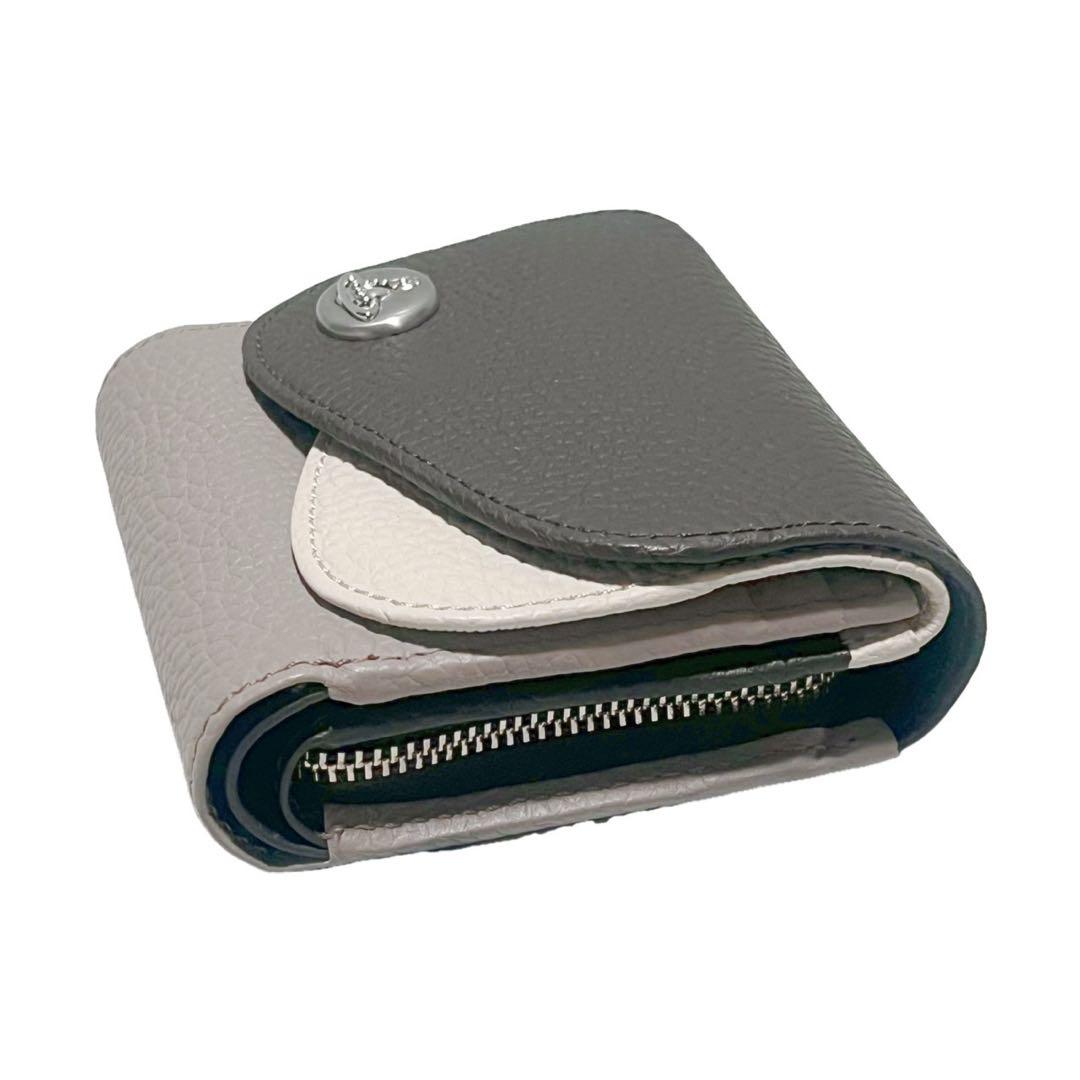 ヴィヴィアンウエストウッド ダブルフラップ 三つ折 二つ折 財布 レザー 本革