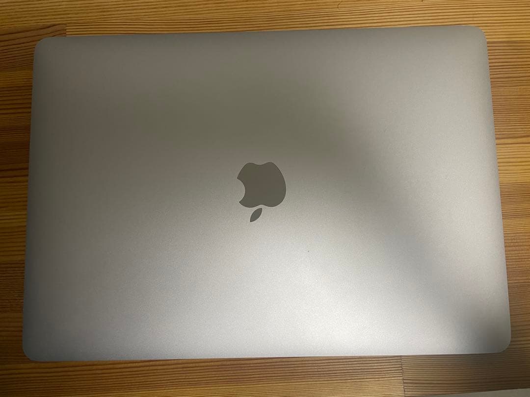 【美品】MacBook Air M1｜バッテリー98%｜充放電57回｜シルバー