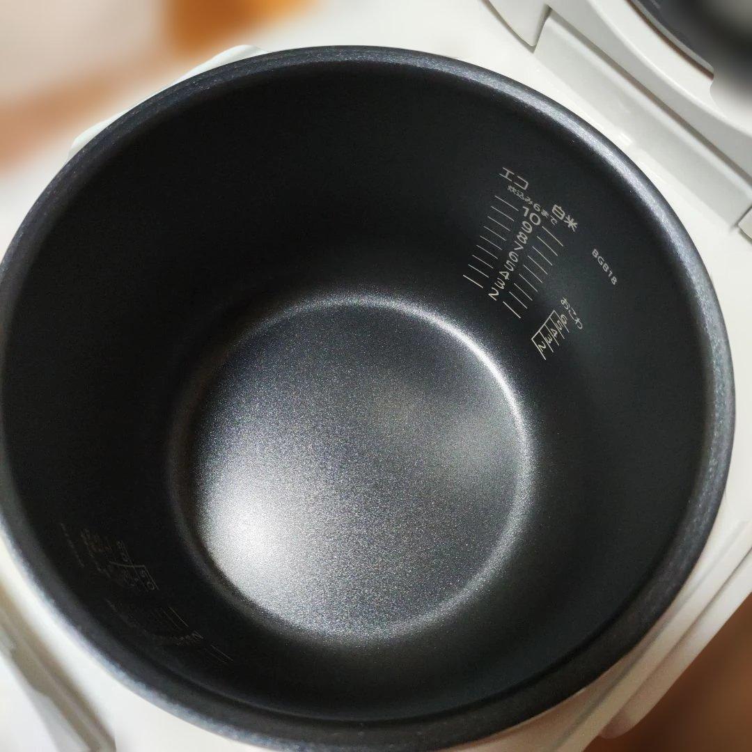 TIGER 炊飯器 JBH-G182 W ホワイト　2023年製　未使用品