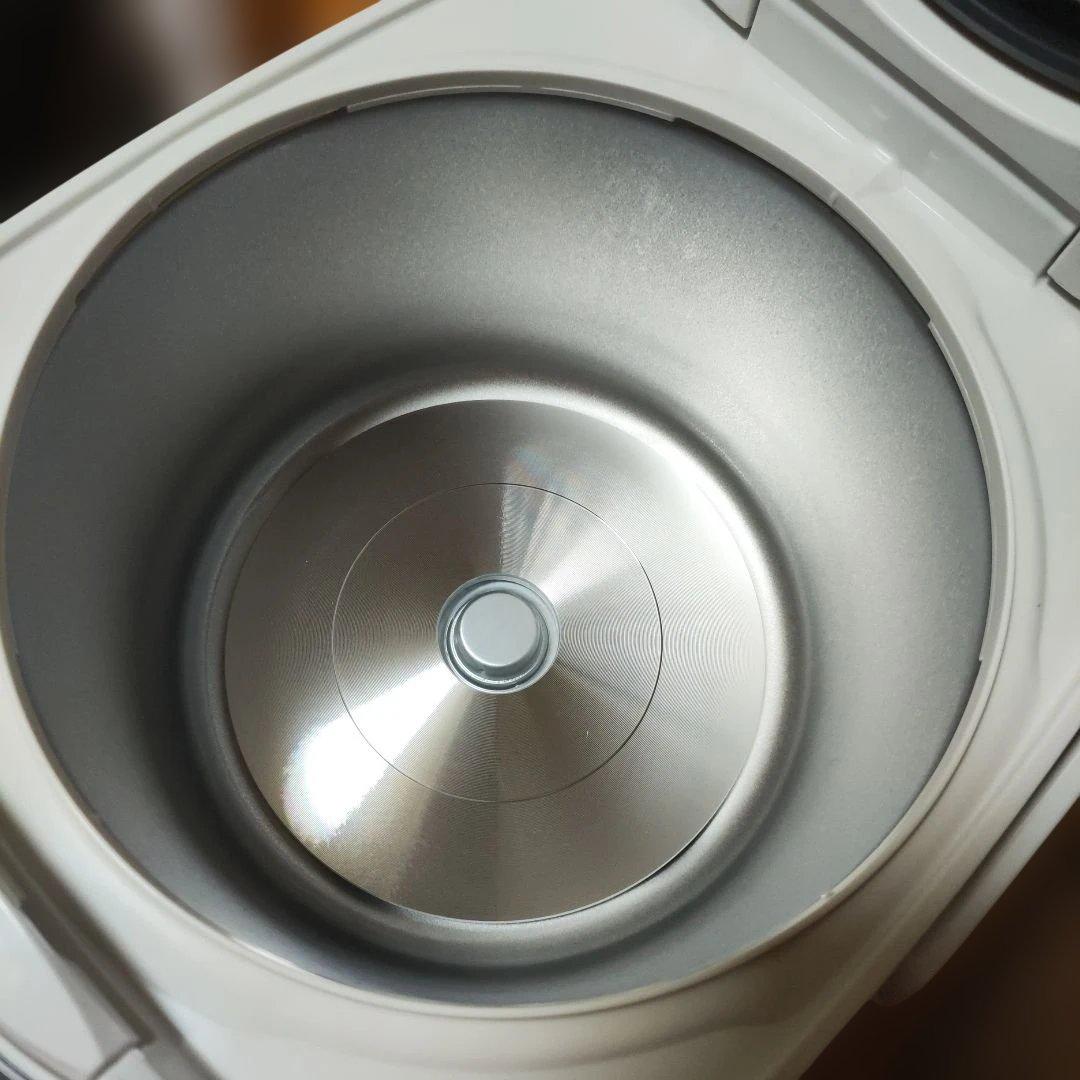 TIGER 炊飯器 JBH-G182 W ホワイト　2023年製　未使用品