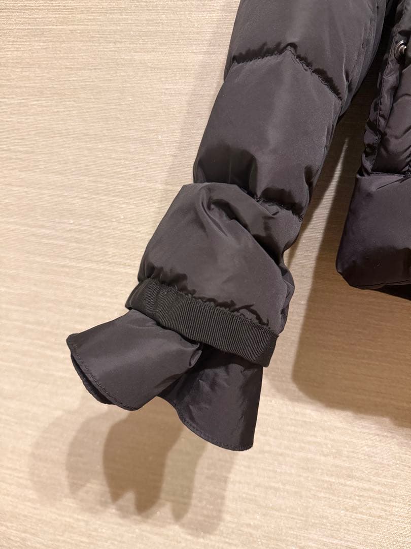 ララ【MONCLER】sacai MASAKO ショート丈