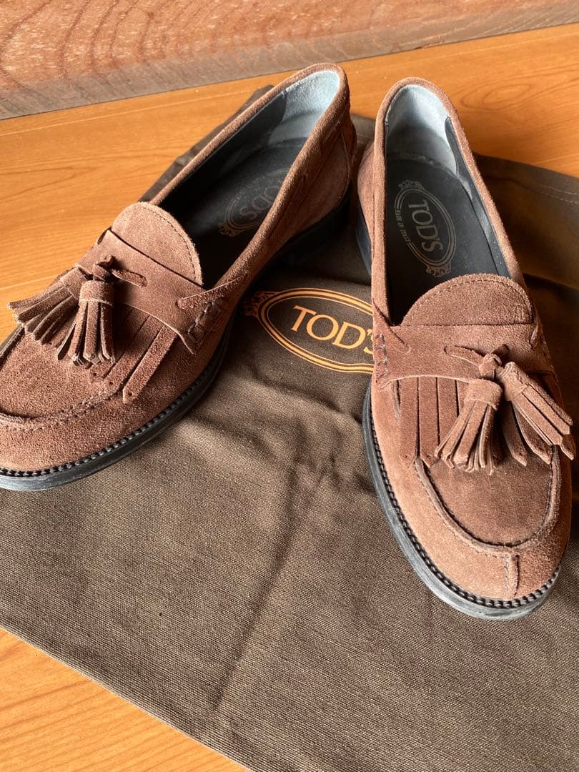 TOD'S ブラウン スエード ローファー(1/7までの出品)