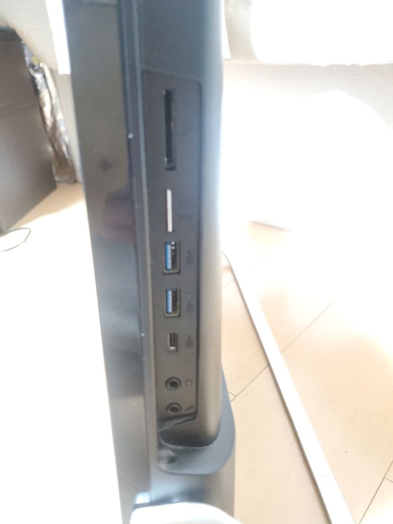 富士通/i7-7700HQ/M.2SSD512GB/メモリ16GB/オフィス