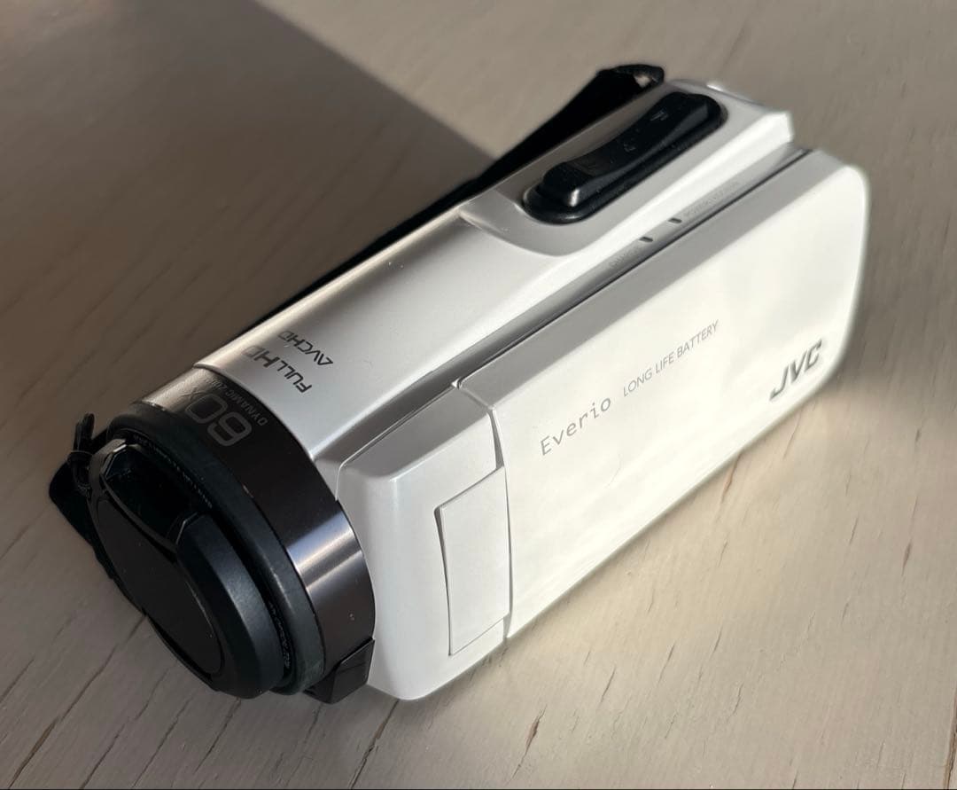 JVC Everio エブリオ　ハンディカメラ　GZ-F270-W　耐衝撃・低温