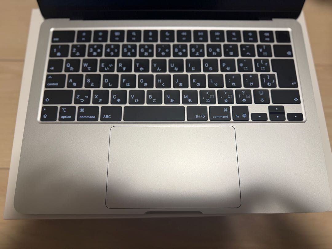 【極美品】MacBook Air13インチ 2025年M4 256GB シルバー