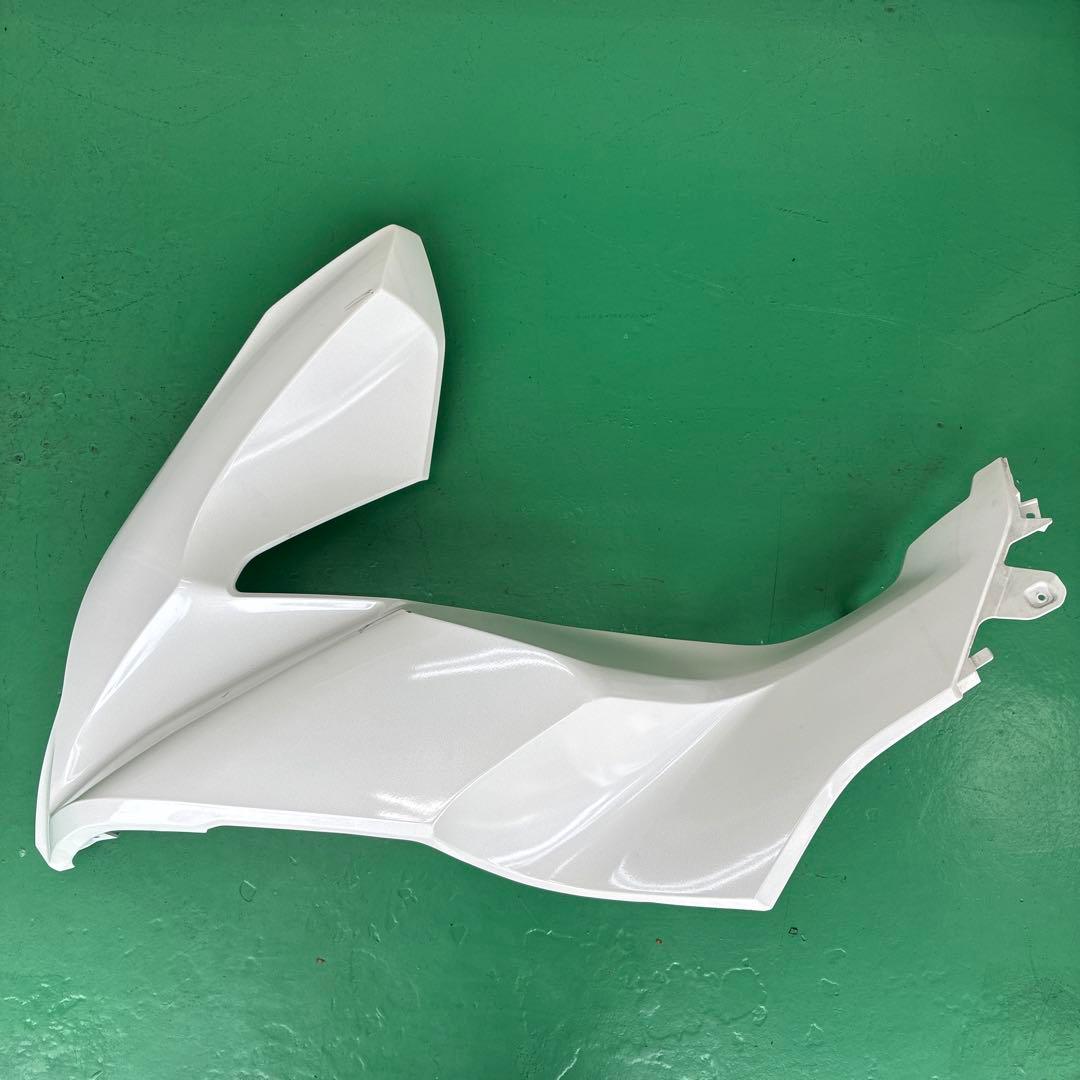 ホンダpcx125左フロントサイドカバー