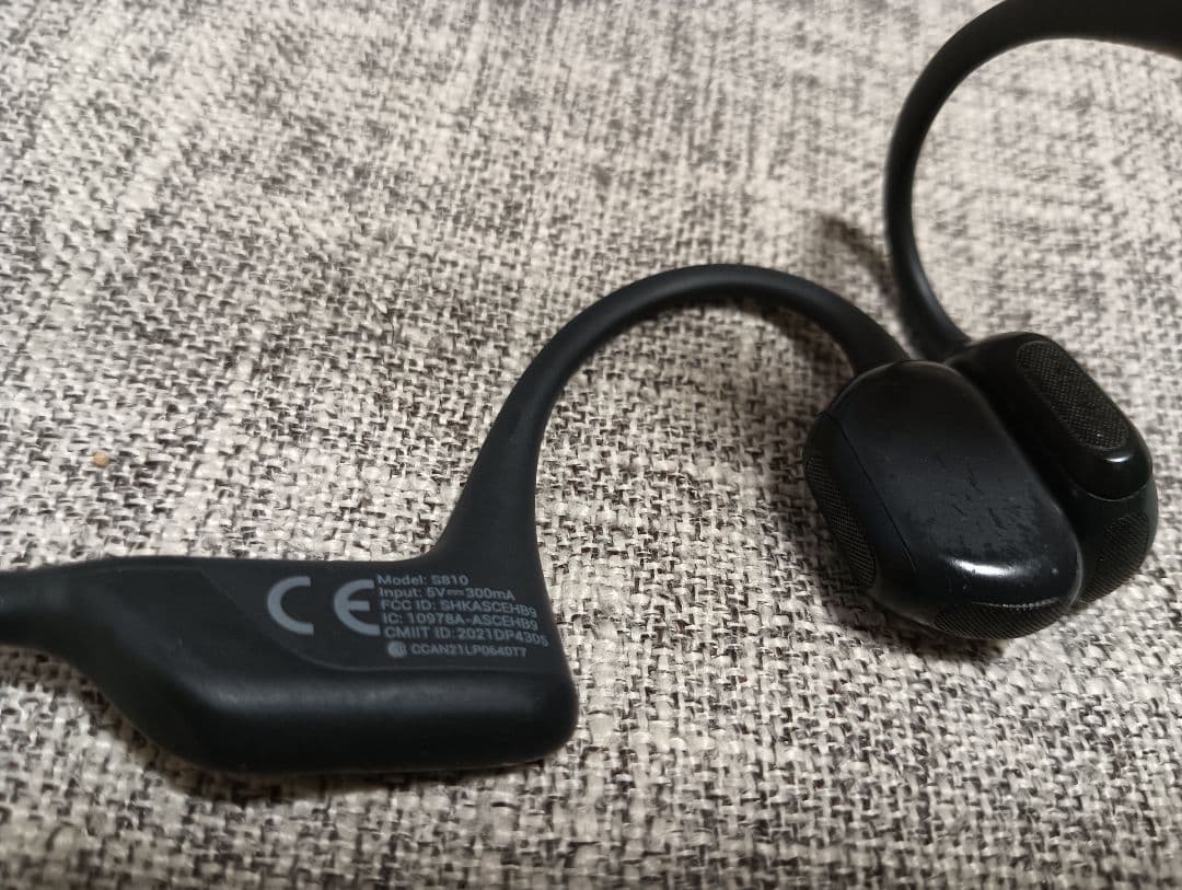 Shokz OpenRun Pro S810 ケース・充電ケーブル付き