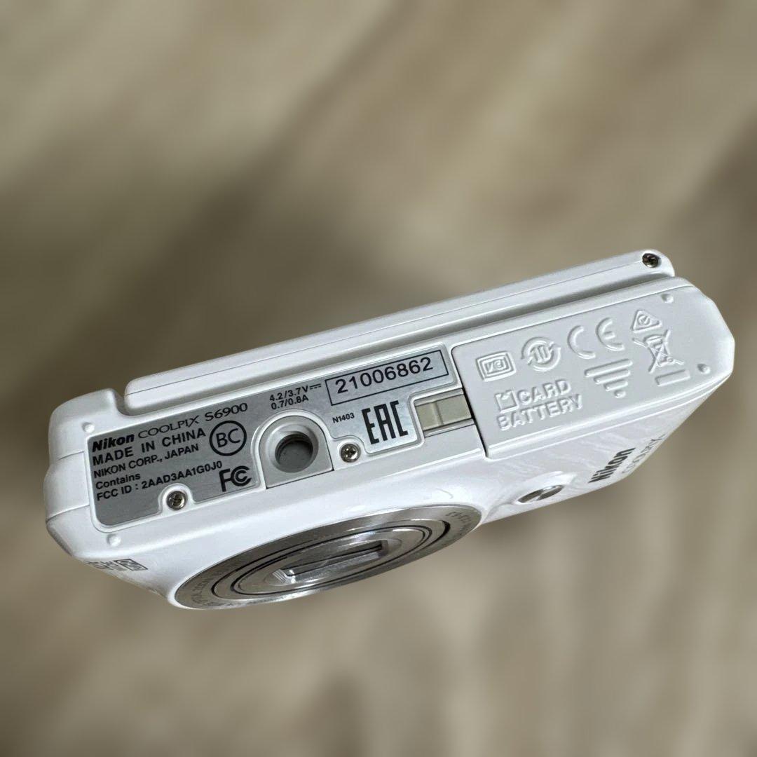 NIKON COOLPIX S6900 白 〚SDカード付〛