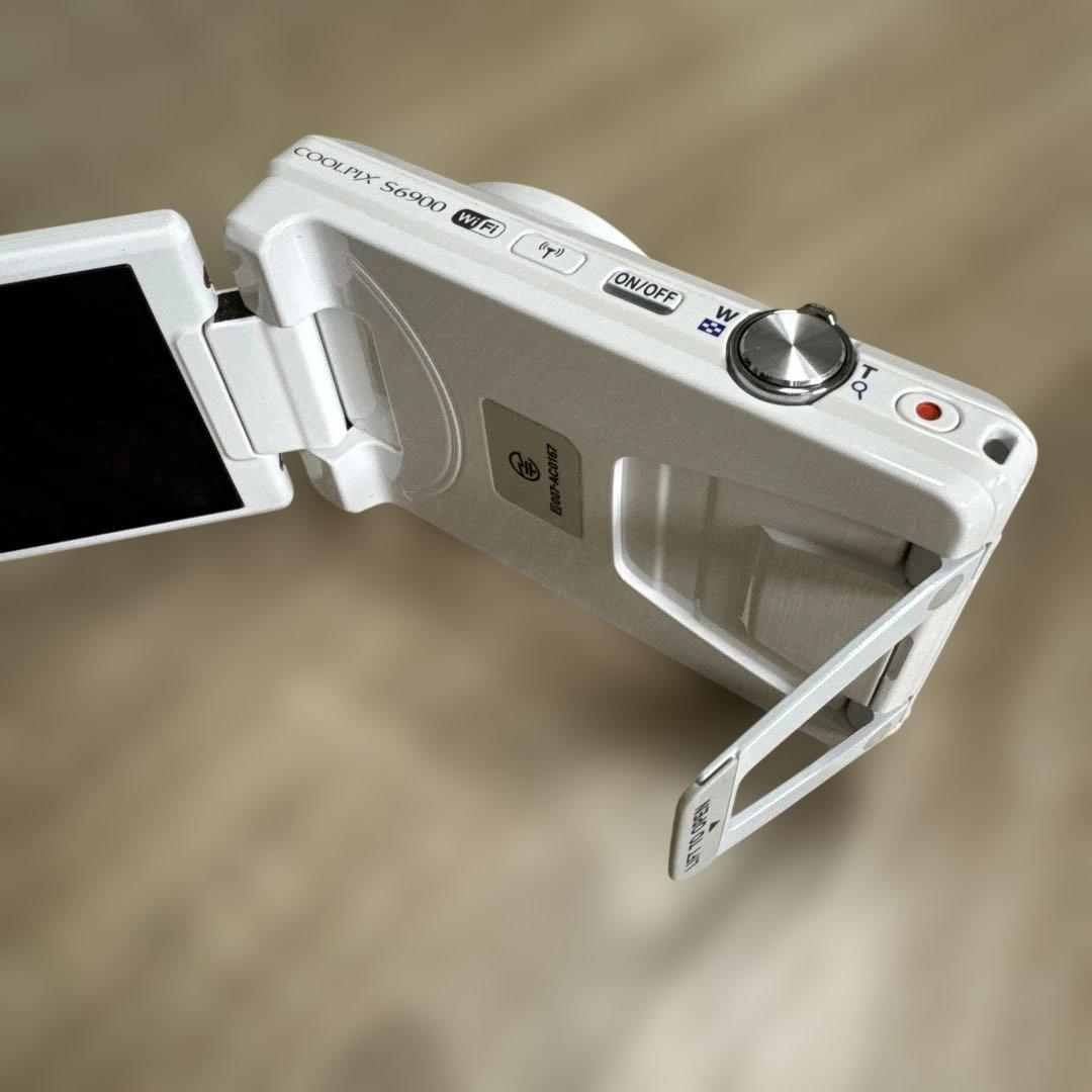 NIKON COOLPIX S6900 白 〚SDカード付〛