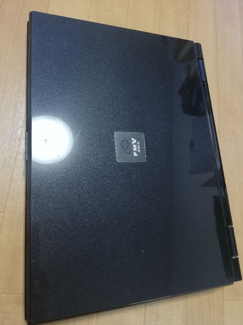 富士通ノートパソコンFMV BIBLO NF/B40