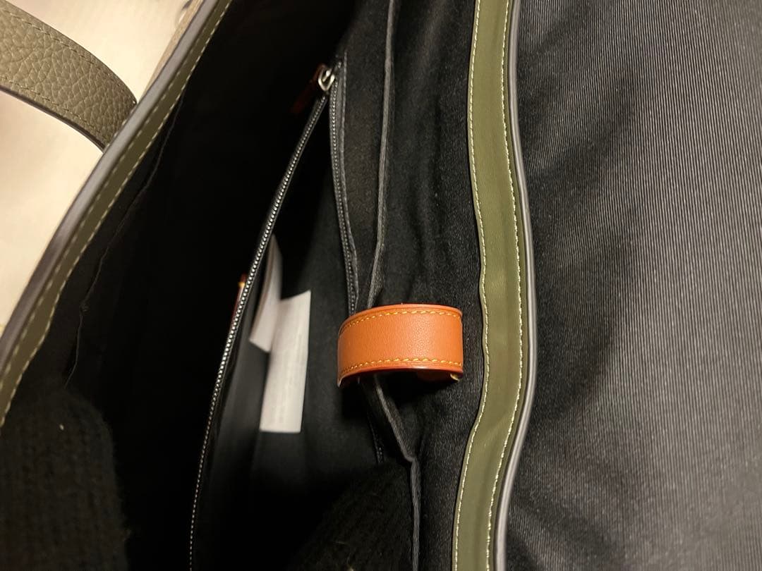 新品未使用60%オフ半額コーチcoachビジネスバッグA4サイズショルダートート