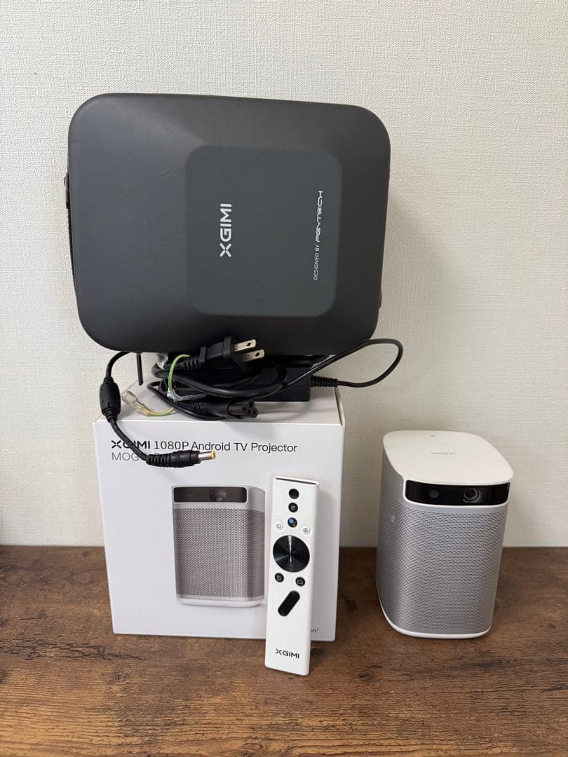 Android TV搭載　ミニプロジェクター　XGIMI MOGO Pro