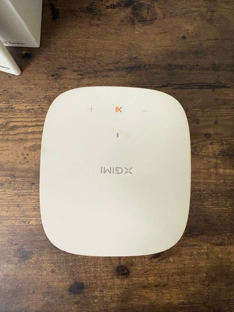 Android TV搭載　ミニプロジェクター　XGIMI MOGO Pro