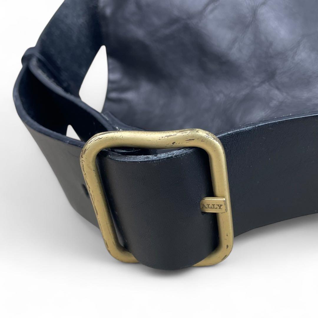 BALLY ショルダーバッグ　メッセンジャーバッグ　ストライプ　レザー　ブラウン