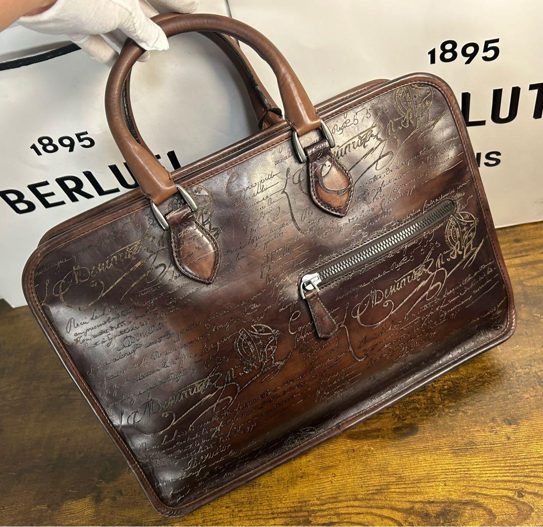 68万円　Berluti アンジュール　スクリット レザー ブリーフケース 総柄