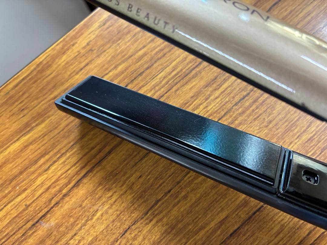 ヘアビューロン4D ストレートヘアアイロン ゴールド/ブラック