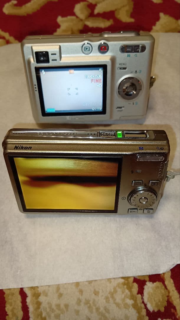 デジタルカメラ2台セート