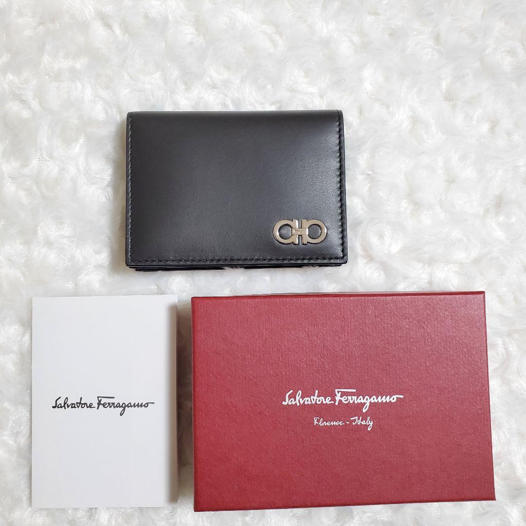新品未使用！サルヴァトーレフェラガモ　カードケース　名刺入れ　ブラック　黒
