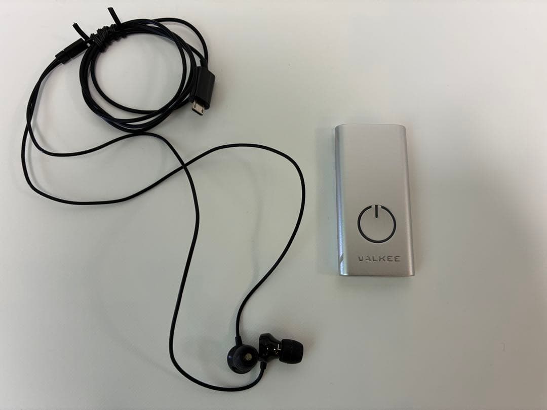 VALKEE バルケー　有線LEDイヤホン