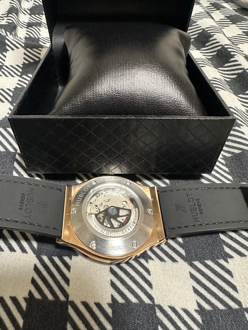 Hublot アナログ時計 青レザー