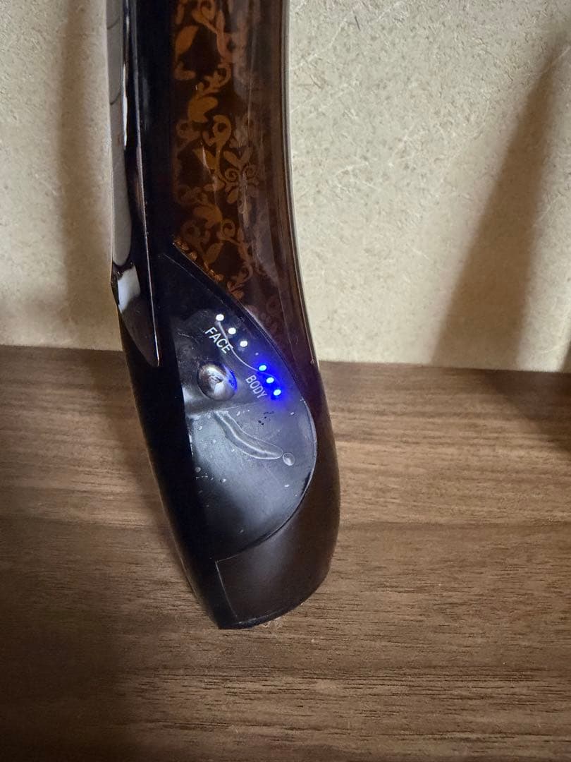 パイラナイト　GEL付き美顔器