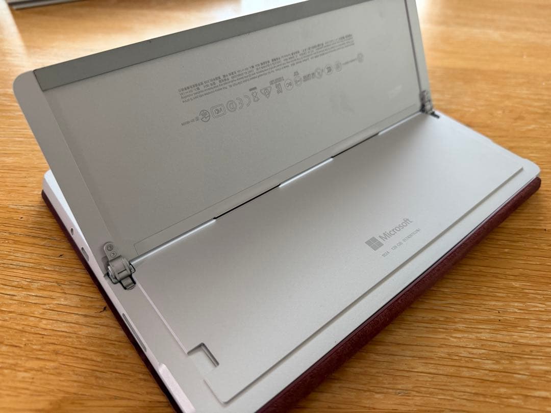 Surface Go 第一世代（タイプカバーモバイルマウス付き）