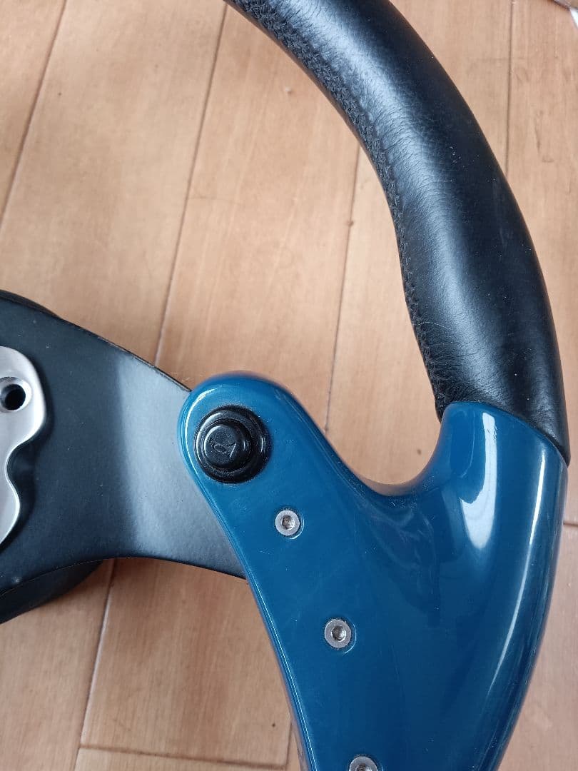 momo ichiban RACE ステアリング