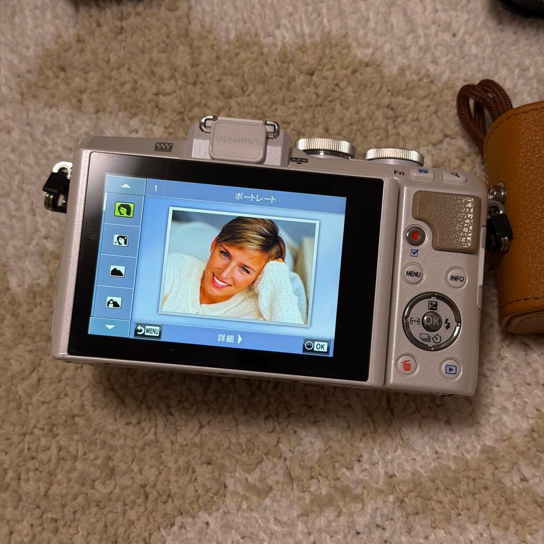 Olympus PEN EPL7 ミラーレス一眼カメラ　レンズ1個使用不可