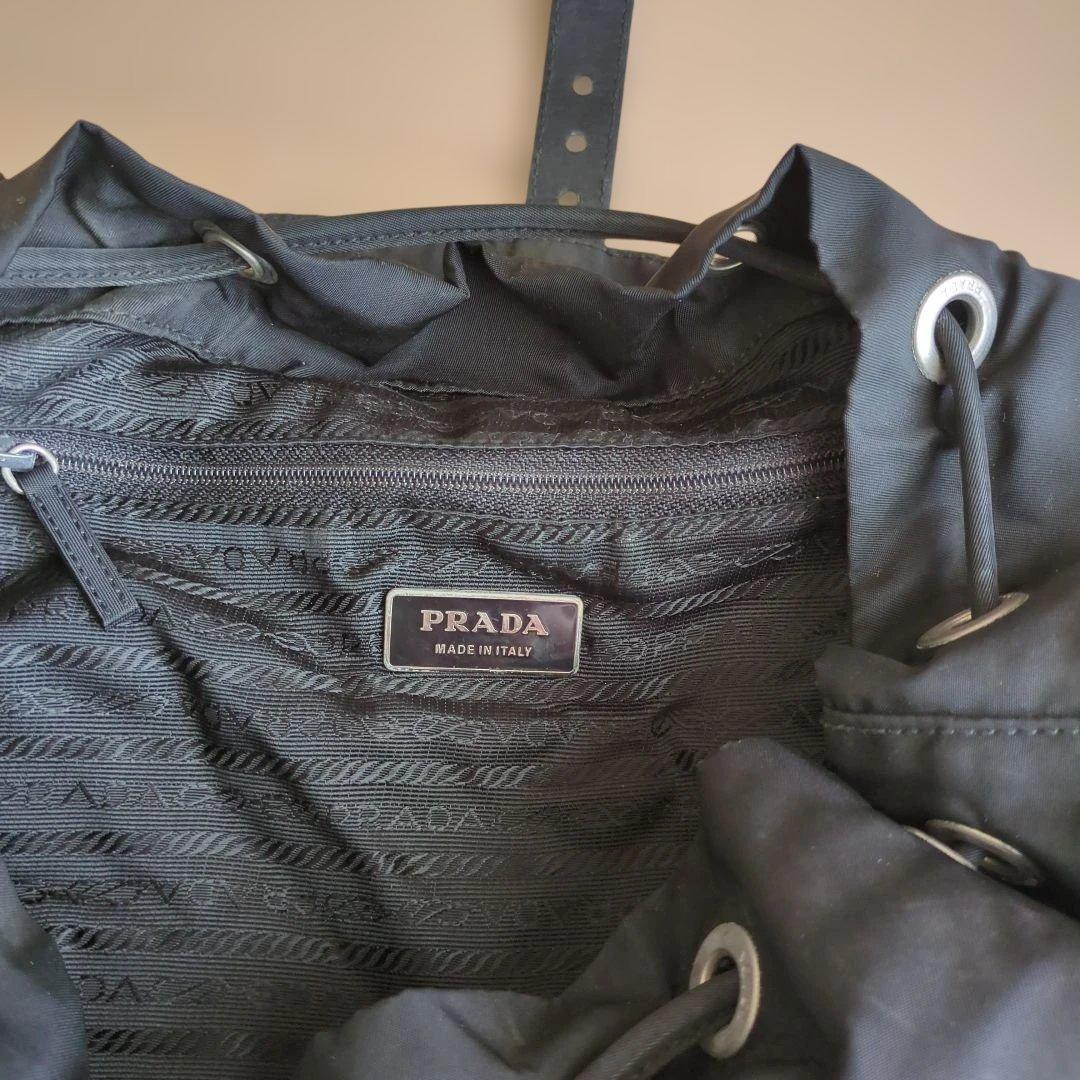 プラダ　三角ロゴナイロンリュックブラック