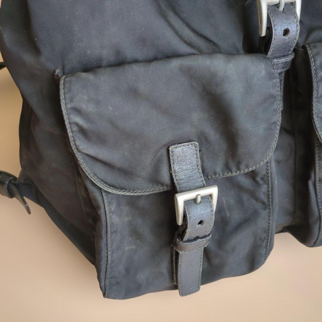 プラダ　三角ロゴナイロンリュックブラック