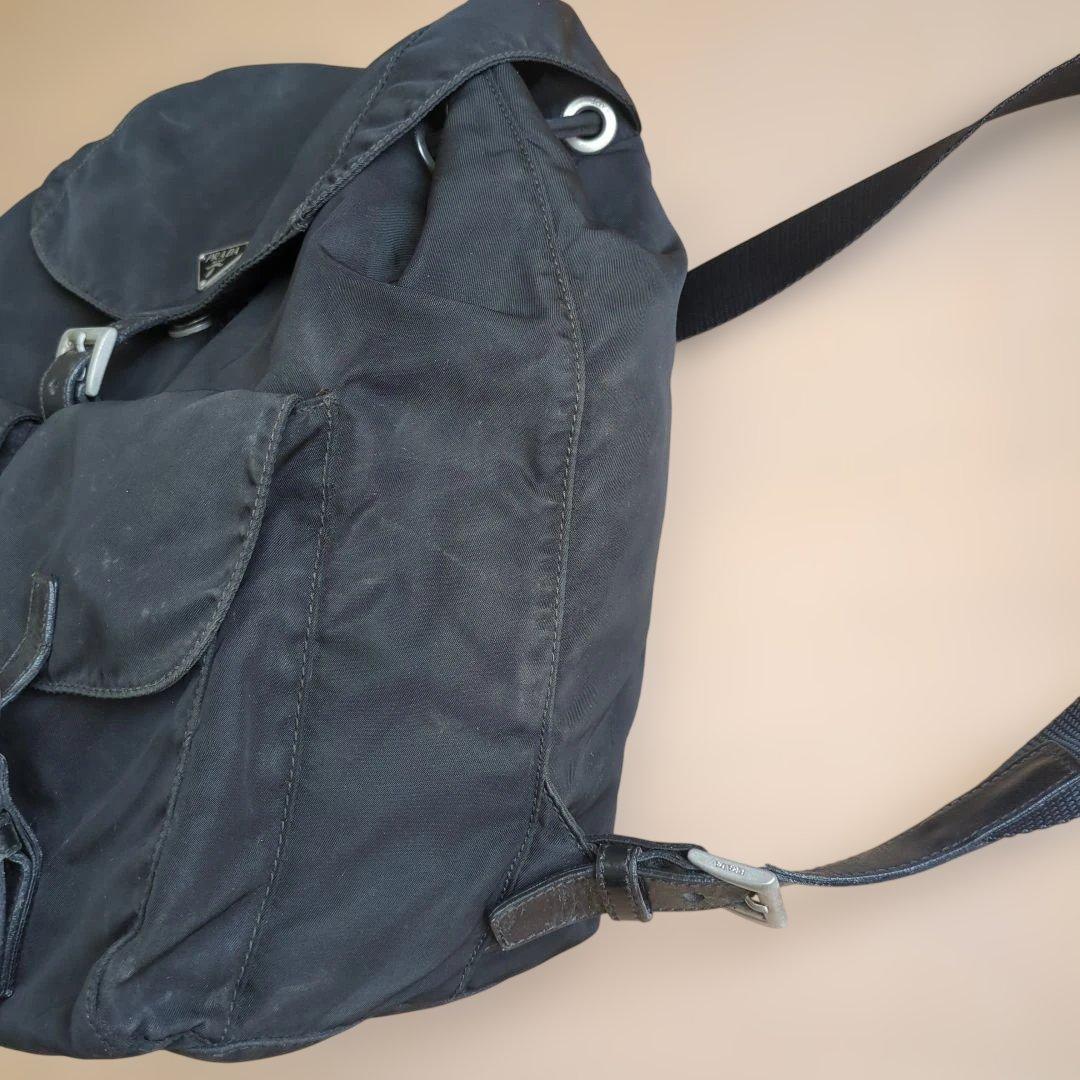 プラダ　三角ロゴナイロンリュックブラック