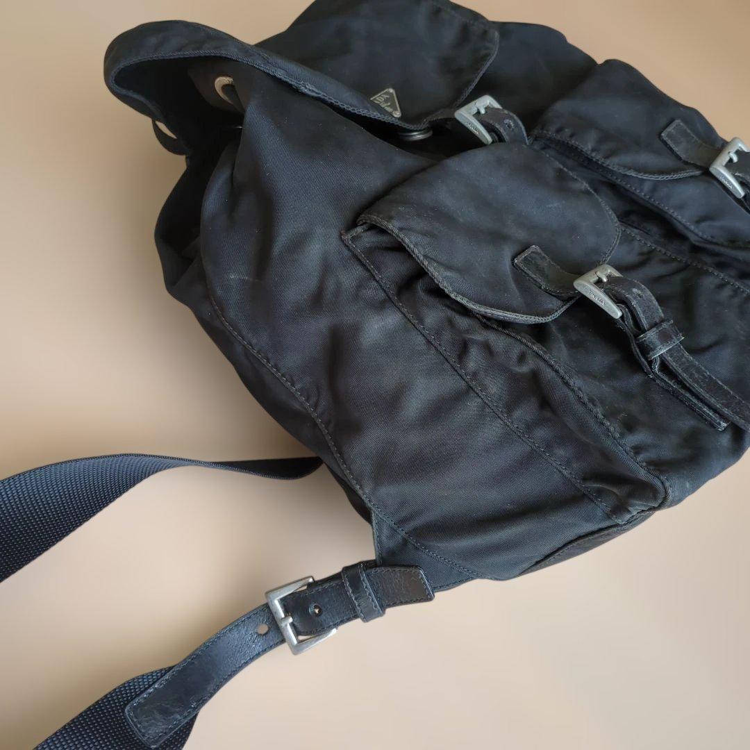 プラダ　三角ロゴナイロンリュックブラック