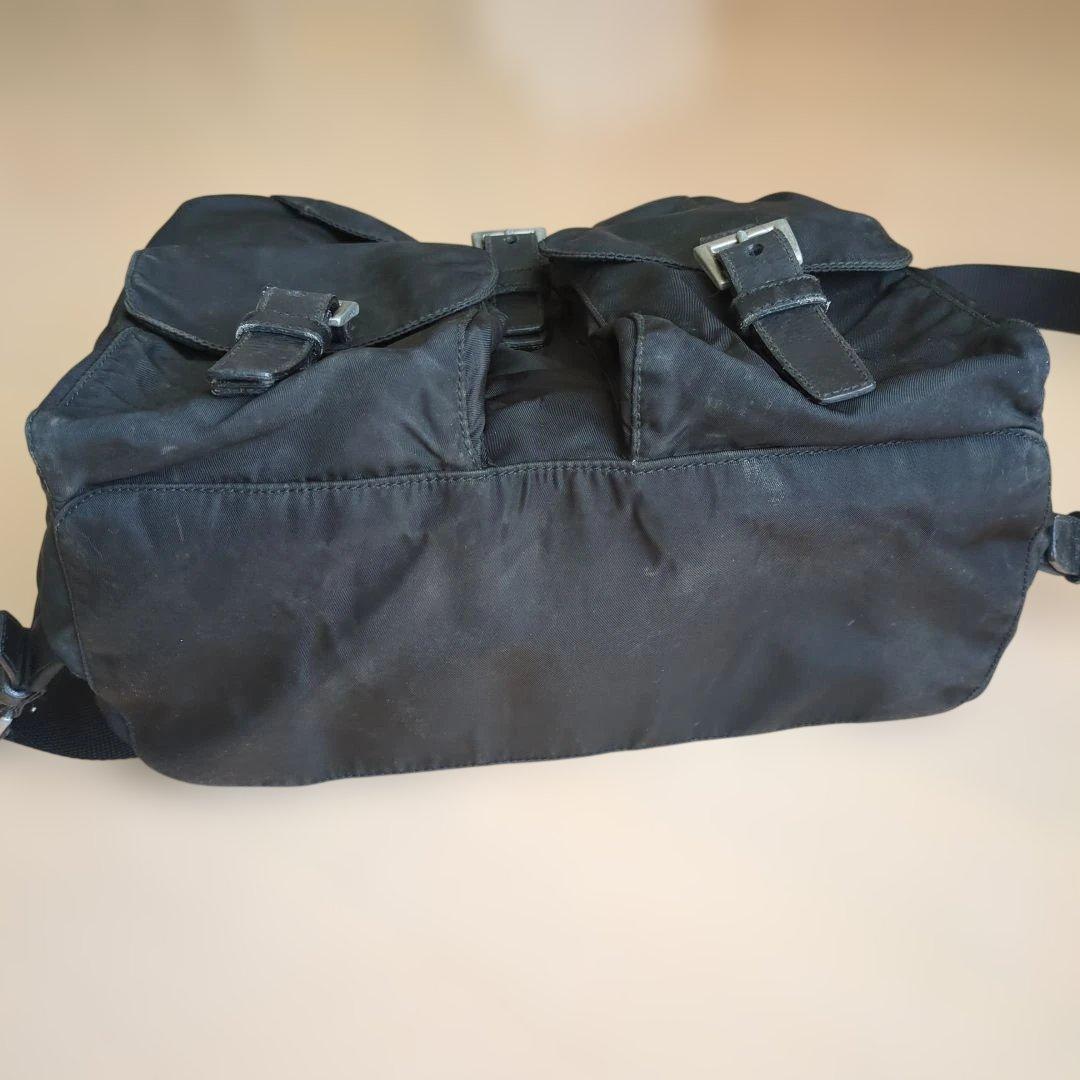 プラダ　三角ロゴナイロンリュックブラック