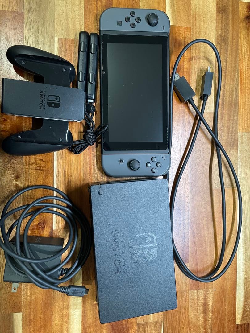 Nintendo Switch グレー 本体 おまけ付【初期化済】
