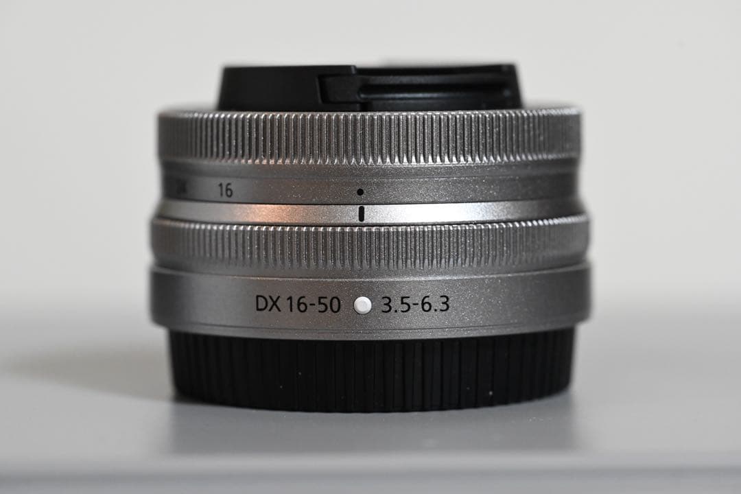 Nikon Zfc (Z fc) シルバー + NIKKOR Z 16-50mm