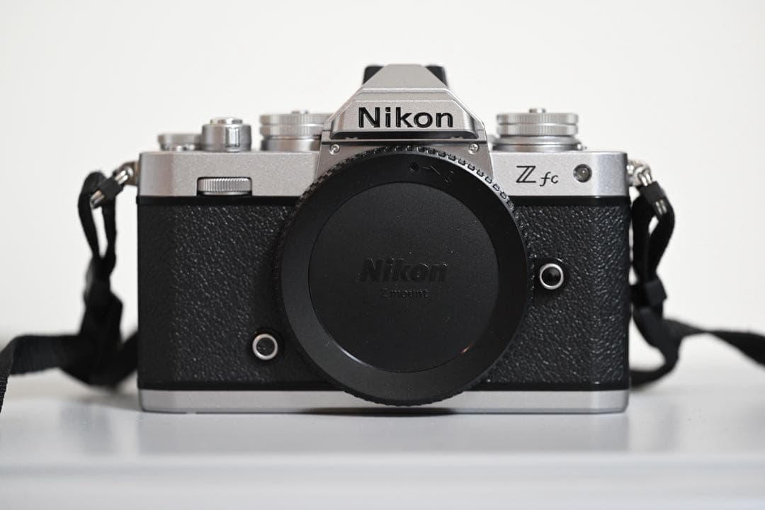 Nikon Zfc (Z fc) シルバー + NIKKOR Z 16-50mm