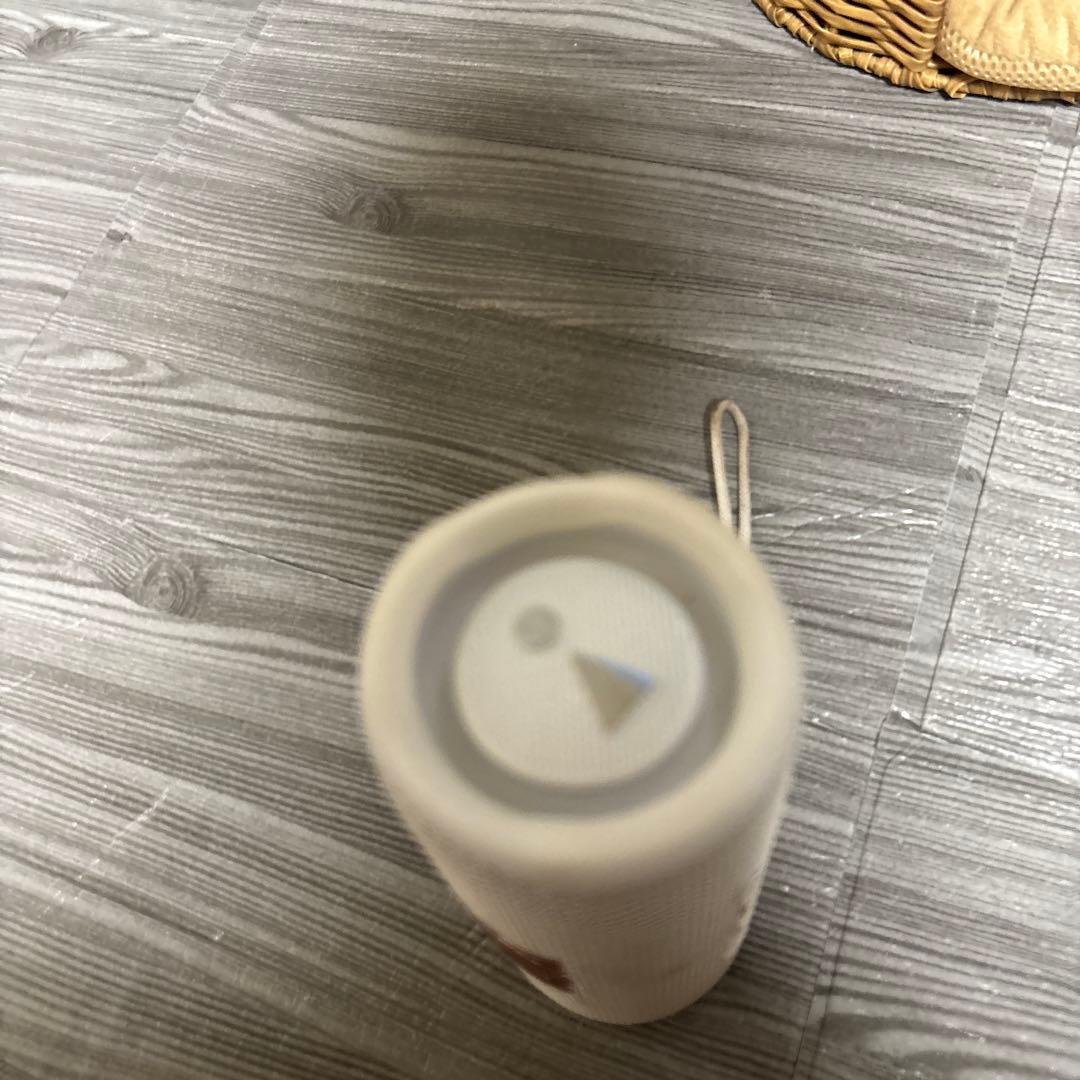 nyさん専用JBL ワイヤレススピーカー ホワイトFLiP6