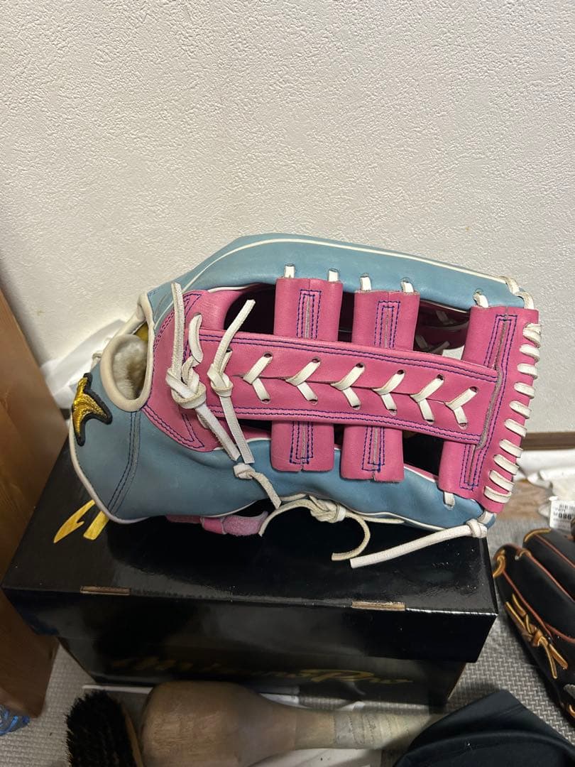 ノーリミット　軟式グローブ