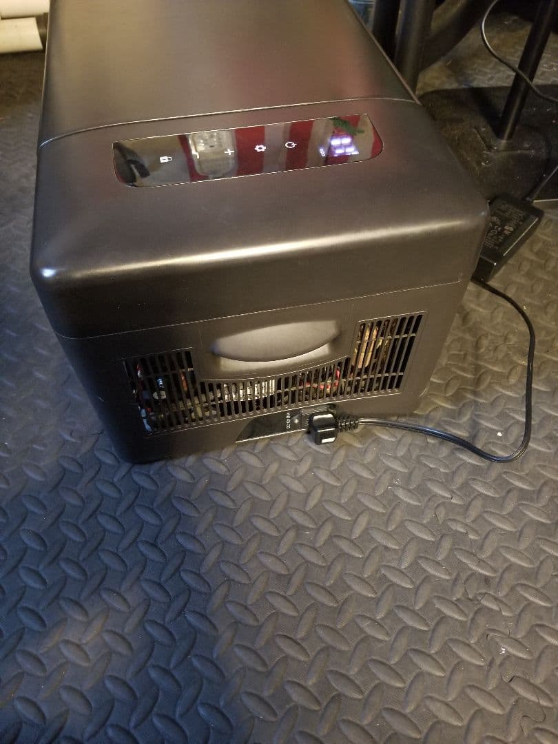 車載　ポータブル冷蔵庫　コンソール