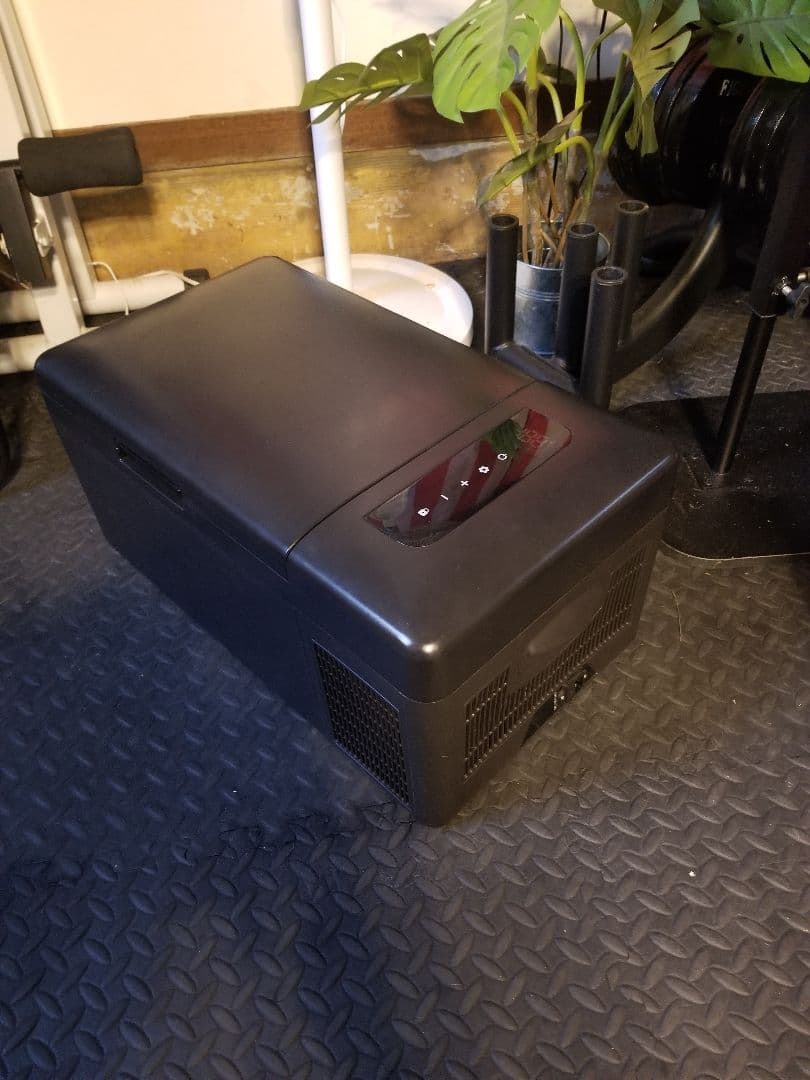 車載　ポータブル冷蔵庫　コンソール