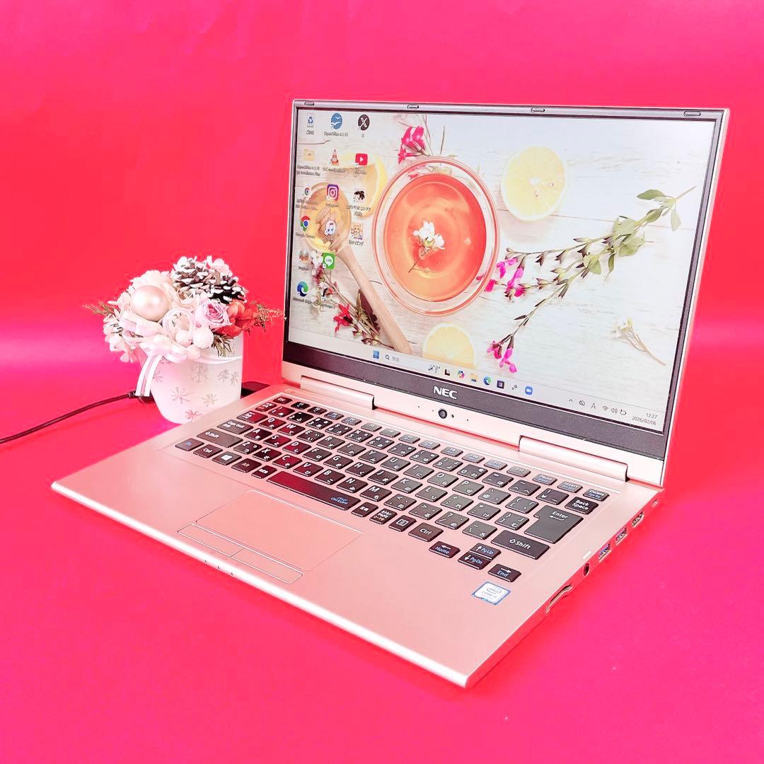 2Wayタブレット✨️タッチパネル小型軽量ノートパソコン✨️薄型カメラ付きWin11